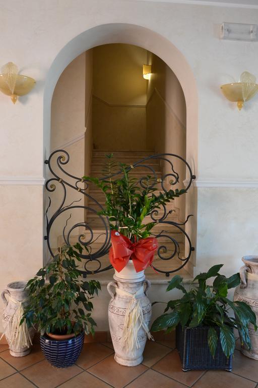 Villa Luigi Hotel & Restaurant Nuova Gestione Villa Rosa Di Martinsicuro Luaran gambar