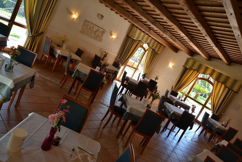 Villa Luigi Hotel & Restaurant Nuova Gestione Villa Rosa Di Martinsicuro Luaran gambar