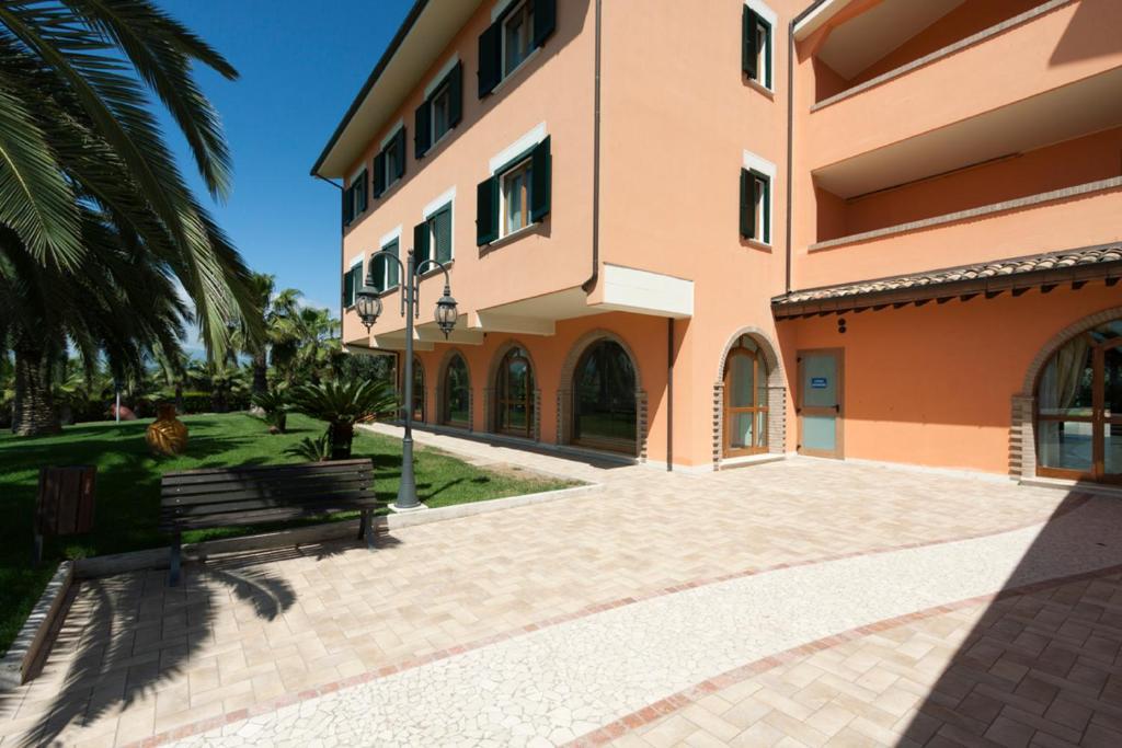 Villa Luigi Hotel & Restaurant Nuova Gestione Villa Rosa Di Martinsicuro Luaran gambar