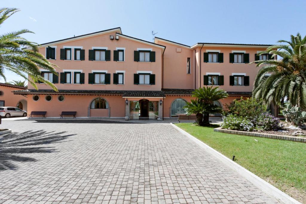 Villa Luigi Hotel & Restaurant Nuova Gestione Villa Rosa Di Martinsicuro Luaran gambar