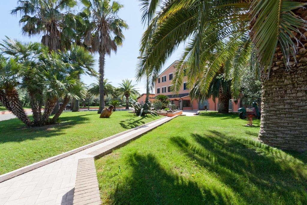 Villa Luigi Hotel & Restaurant Nuova Gestione Villa Rosa Di Martinsicuro Luaran gambar