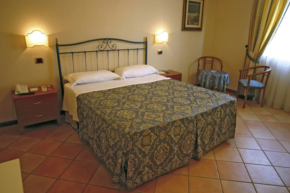 Villa Luigi Hotel & Restaurant Nuova Gestione Villa Rosa Di Martinsicuro Luaran gambar