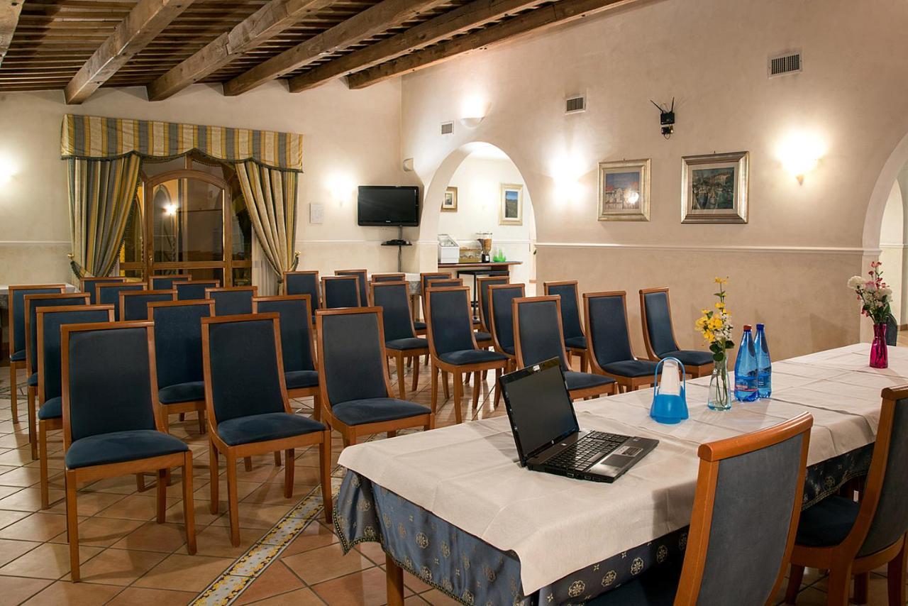 Villa Luigi Hotel & Restaurant Nuova Gestione Villa Rosa Di Martinsicuro Luaran gambar