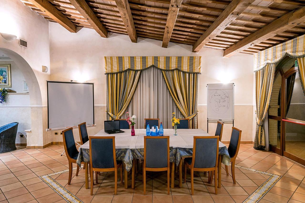 Villa Luigi Hotel & Restaurant Nuova Gestione Villa Rosa Di Martinsicuro Luaran gambar